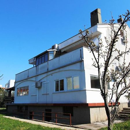 Apartments Tomislav Malinska Exterior foto